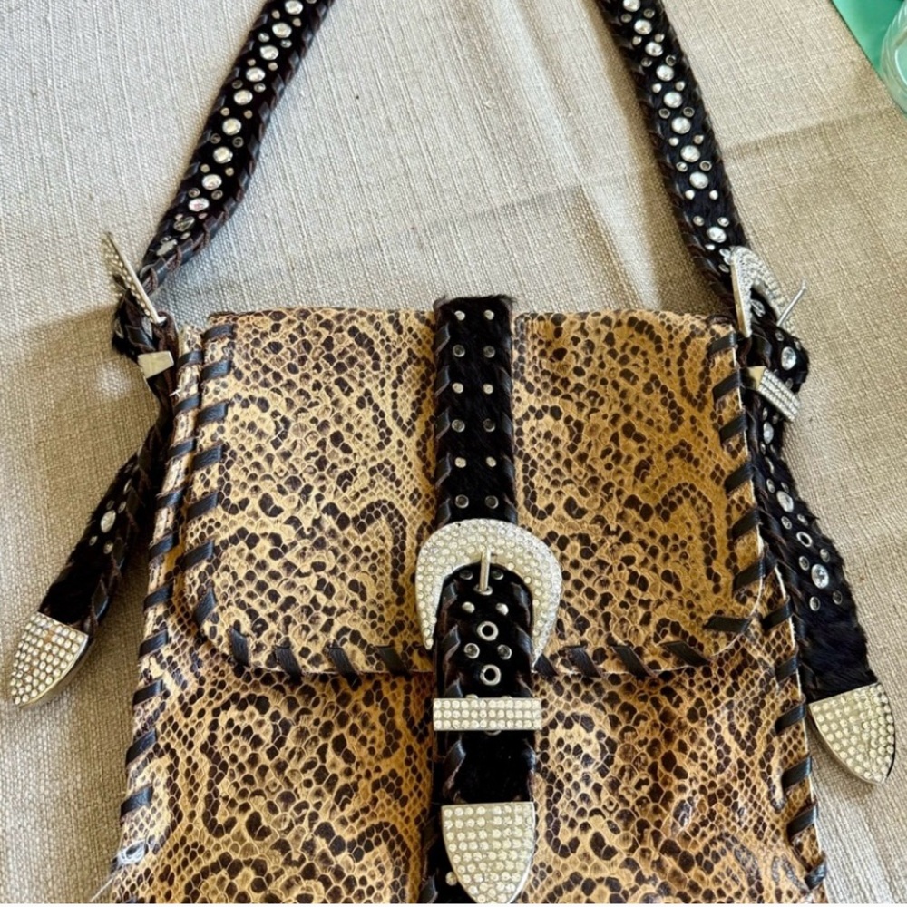 LIKE NEW CHARM & LUCK SNAKE PRINT CROSSBODY BAG